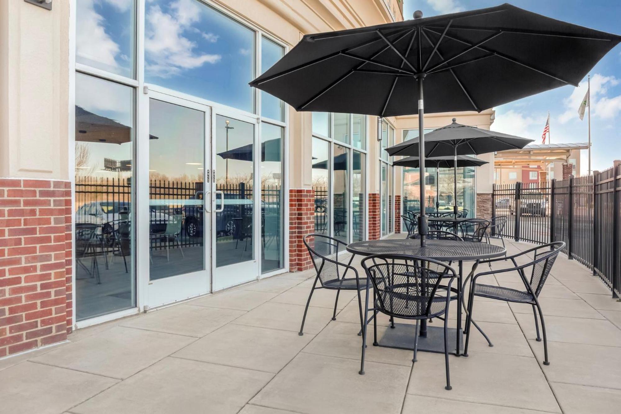 Holiday Inn Louisville Airport South By Ihg Exteriör bild