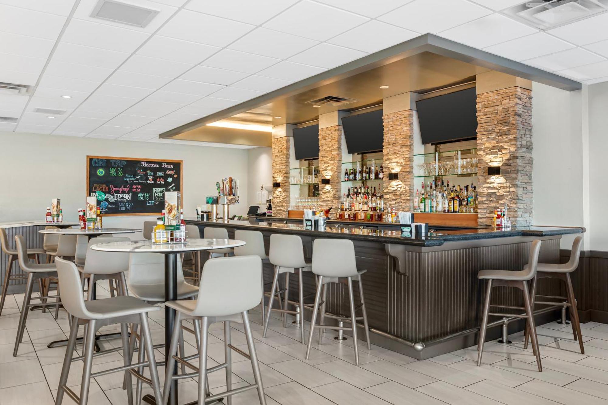 Holiday Inn Louisville Airport South By Ihg Exteriör bild
